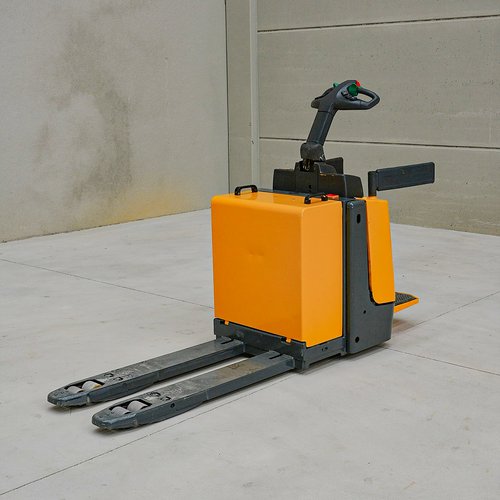 ROSH semi-electric and electric low lifters